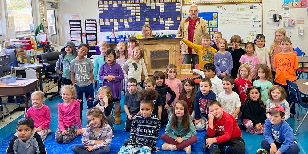 Hiawatha Students Plan to Install Little Free Libraries in the EWSD